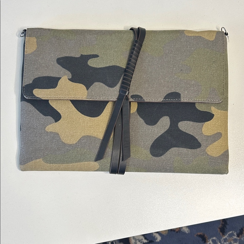 Stella & Dot Camouflage Clutch